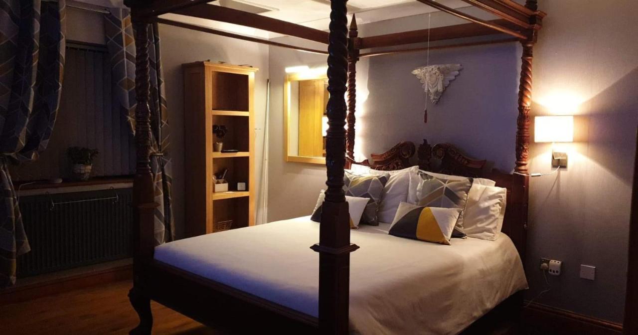 Castle Lodge - Brecon Beacons Accommodation Sennybridge Luaran gambar