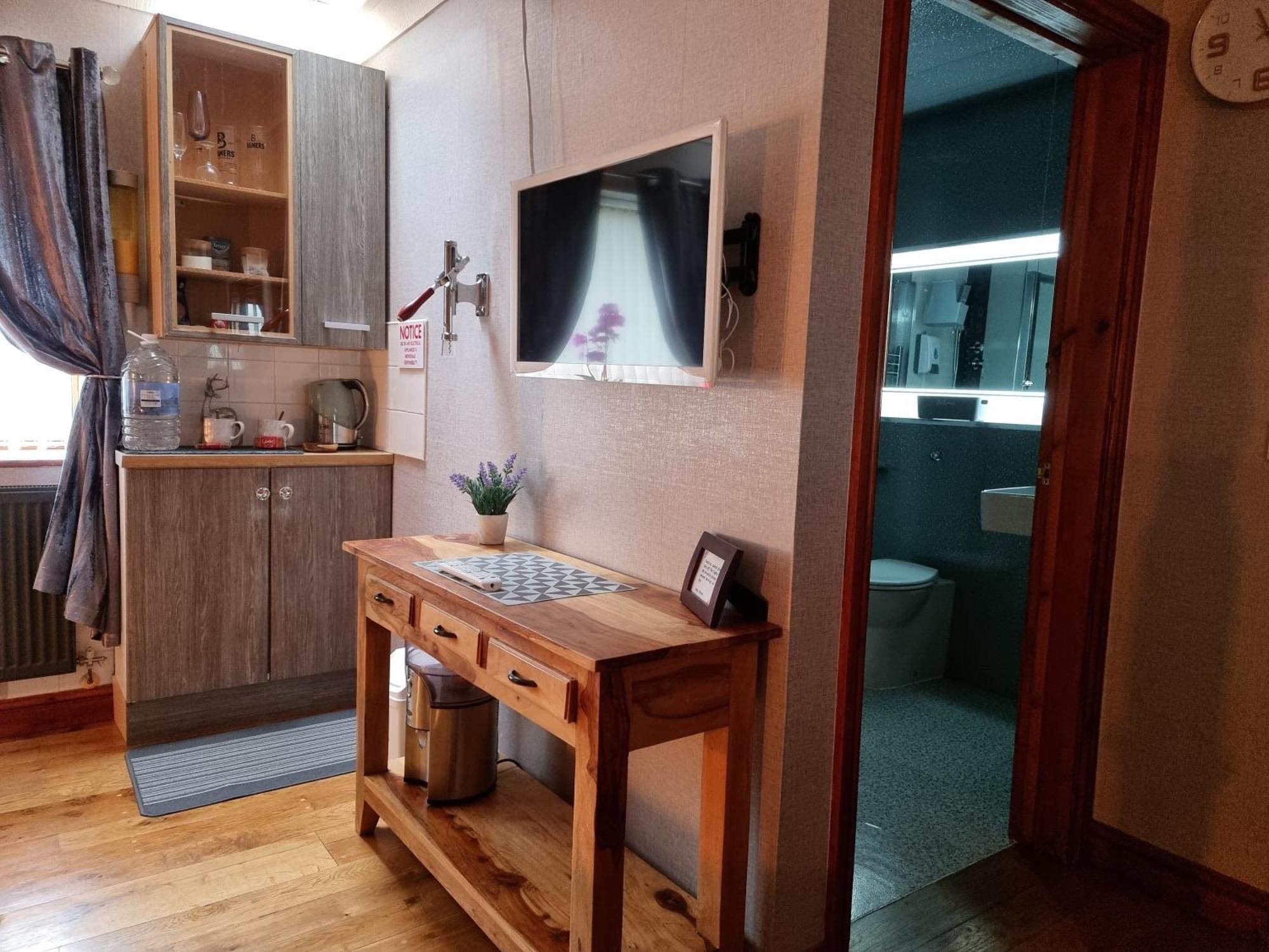 Castle Lodge - Brecon Beacons Accommodation Sennybridge Luaran gambar